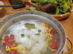 -吃饭皇帝大土家民族菜(正大广场店)