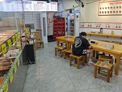 -明姨仔潮汕美食·碳炉猪脚·汕尾牛腩饭·起片鸡煲(起义路店)