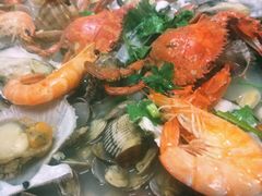 -老东镇啤酒屋海鲜加工·蒸汽海鲜·海鲜烧烤(台东店)