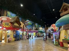 -蓝精灵乐园·世茂精灵之城主题乐园