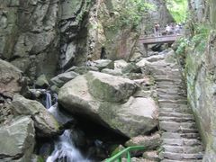 -藏龙百瀑风景区