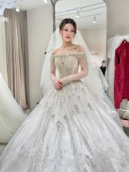 -PAI婚纱礼服设计馆【大牌租赁/高级定制】