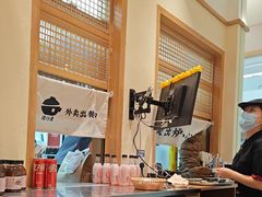 -煲仔皇腊味煲仔饭(经四万达店)