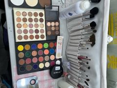 -首脑美容美发化妆美甲培训学校(龙岗校区)