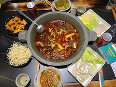 -石锅苗苗鱼(武汉首店)