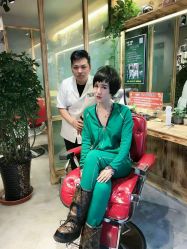 点击看大图 -MONE美发沙龙