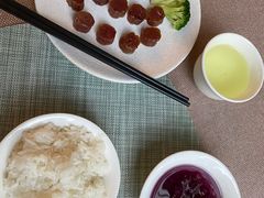 -忆食尚腊味煲仔饭(华南城店)