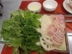 -菌之家·专业纯野生菌火锅·特色炒菌