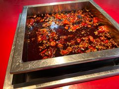 -二荆条·蜀鲜汇城市森林火锅