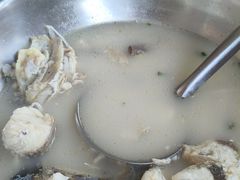 -雪湖煜辰鱼头老店(雪野湖店)