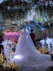 -禕·愫白婚纱商店