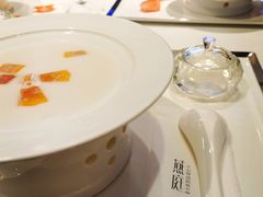-燕庭·纯燕窝·甜品下午茶(南京西路店)