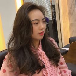 -V HAIR SALON造型