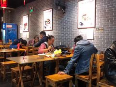 大堂-遵义虾子卢四羊肉粉(大沽路店)