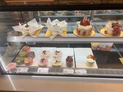 -花花卷卷·鲜食蛋糕(静安久光百货店)