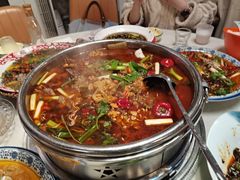 -牟记江湖重庆地标特色菜鱼蛋海鲜羊蝎子(巴南区黑金冠十多年好店)