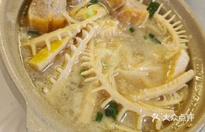 Pickled Meat Stewed with Bamboo Shoots