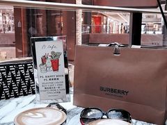 -BURBERRY(上海港汇恒隆广场店)