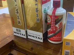 -至铖名酒回收茅台五粮液冬虫夏草