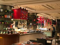 -咖啡苑自助餐厅·中国大饭店