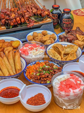 暑假去都江堰旅游必点小吃经典炸串简胖胖