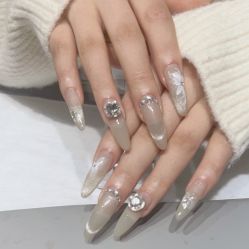 -艾珂·美甲美睫