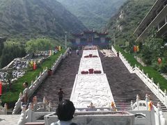 -鸡鸣山旅游风景区