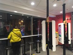 门面-麦当劳(百联西郊购物中心店)