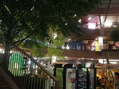 -瑞虹新天地月亮湾