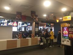 -麦当劳(乳山路店)