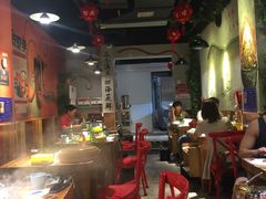 大堂-三个渔夫·蒸汽海鲜(小白楼店)
