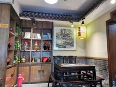 -蓝田九大碗民俗食府(蓝田店)