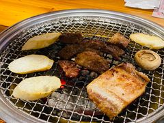 -草家酱蟹炭火烤肉店(珲春南路一店)