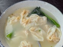 -星河吉酒店-BOND大堂吧·咖啡·简餐