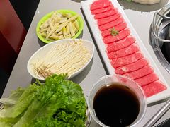 -牛魔王时尚回转餐厅