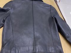 -爱革·奢品·鞋包·衣物·家居(金桥国际商业广场店)
