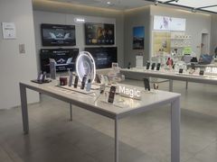 -荣耀授权体验店(双井富力店)