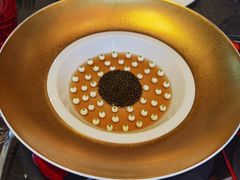 鱼子酱龙虾冻-L'ATELIER de Joel Robuchon(外滩18号店)