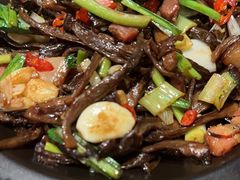 -云海肴·汽锅鸡·云南代表菜(天山百盛优客店)