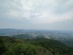 -鬼笑石后山停车场