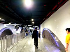 -上海游泳馆(地铁站)