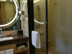 -广州花都皇冠假日酒店