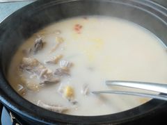 -大匠工房古船木艺术餐厅·猪肚鸡专门店(长白仙岛店)