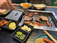 -臻牛烤肉