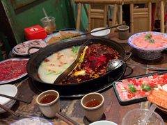 -周小明火锅(黑金冠社区店)