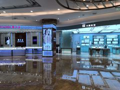 -王府井百货熙地港店
