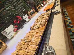 自助取餐区-亚马逊环球美食百汇(新城吾悦广场店)