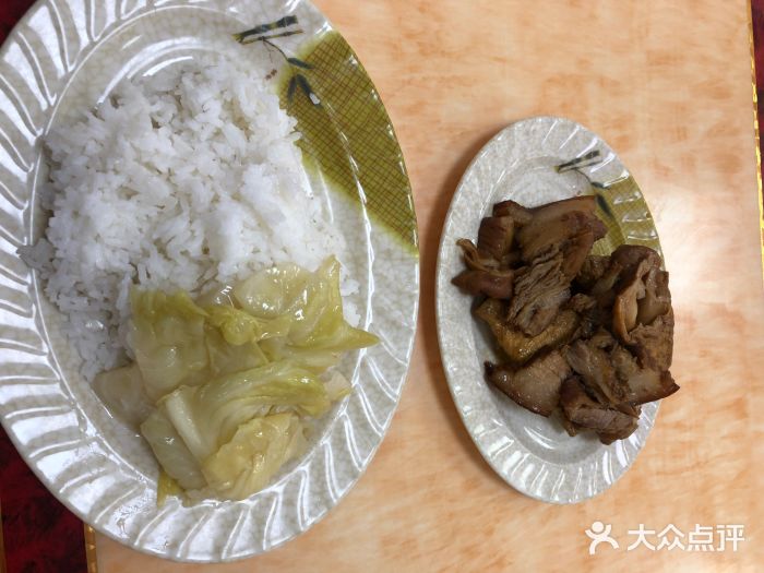 潮州滷水快餐(金泰市場店)五花肉肥腸飯圖片