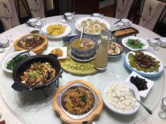 -牛头鱼庄·地道广西菜(鲁班店)