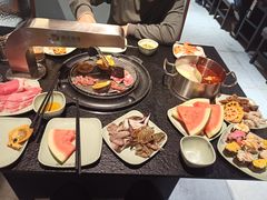 -海吃海喝海鲜烤肉炭火主题自助餐(朝阳店)